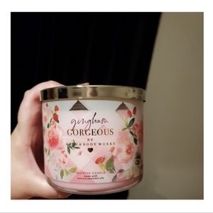 NWT Bath and Body Works Gingham Gorgeous 3-Wick Candle